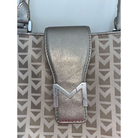 Michael by Michael Kors Jacquard Cream Metallic Gold Shoulder Bag Purse - Picture 2 of 9